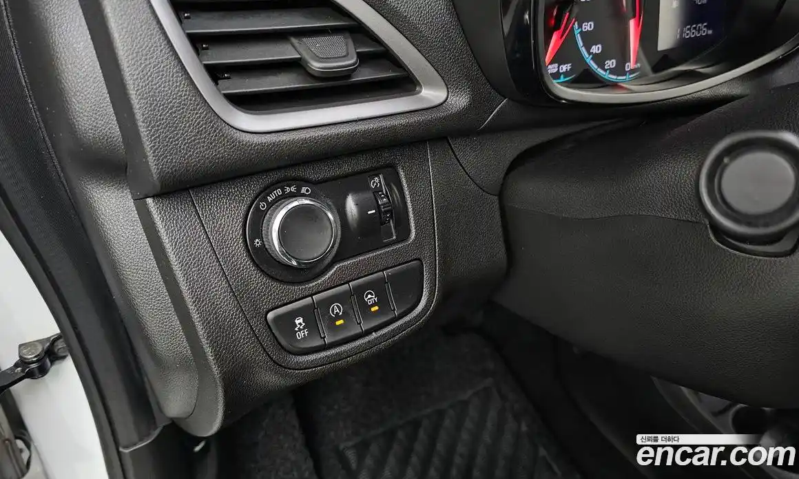Chevrolet Spark 2019 1.0 автомат (гидро), фото 25