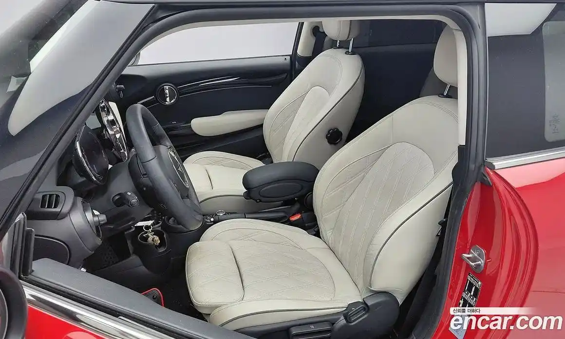 Mini Cooper 2023 2.0 автомат (гидро), фото 15
