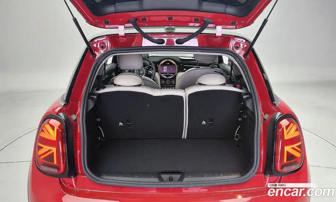 Mini Cooper 2023 2.0 автомат (гидро), фото 18