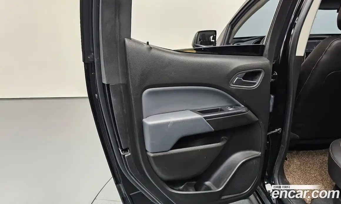 Chevrolet Colorado 2021 3.6 автомат (гидро), фото 15