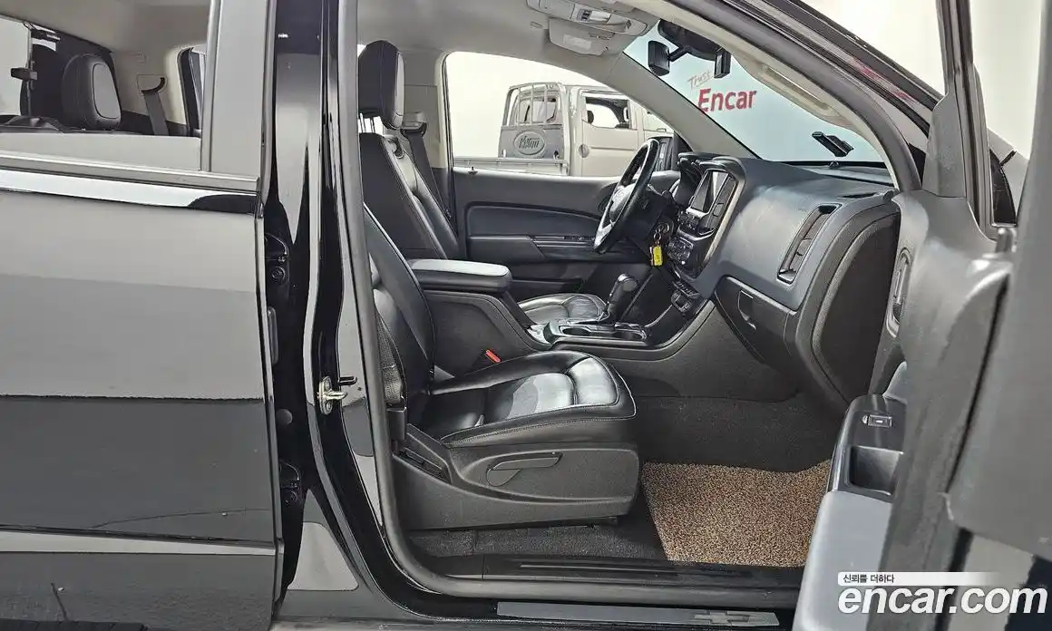 Chevrolet Colorado 2021 3.6 автомат (гидро), фото 16