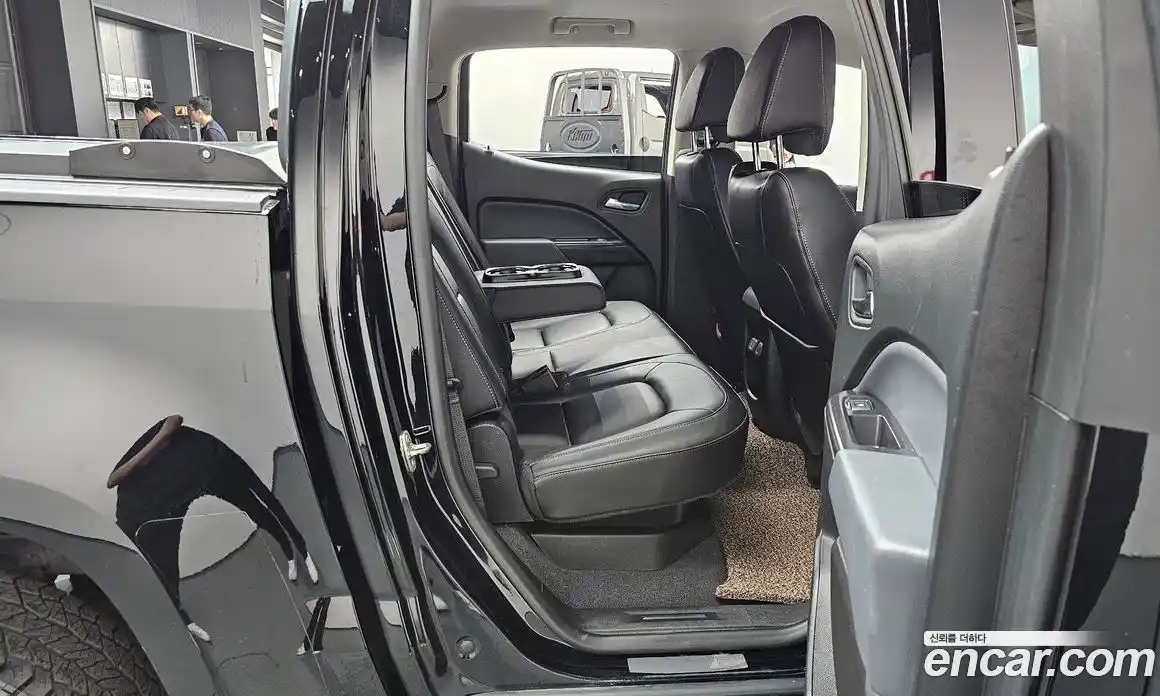 Chevrolet Colorado 2021 3.6 автомат (гидро), фото 17