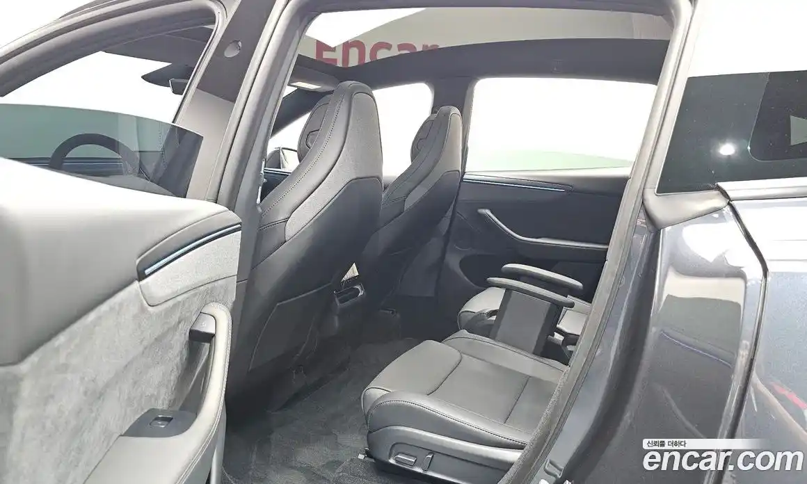 Tesla Model Y 2026 0.2 автомат (гидро), фото 18 Tesla Model Y 2026 0.2 автомат (гидро), фото 18