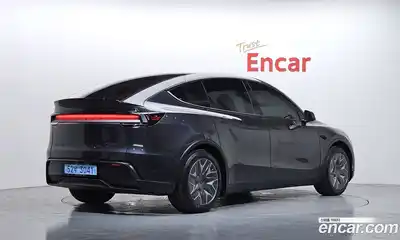 Tesla Model Y 2026 0.2 автомат (гидро), миниатюра 2 Tesla Model Y 2026 0.2 автомат (гидро), миниатюра 2