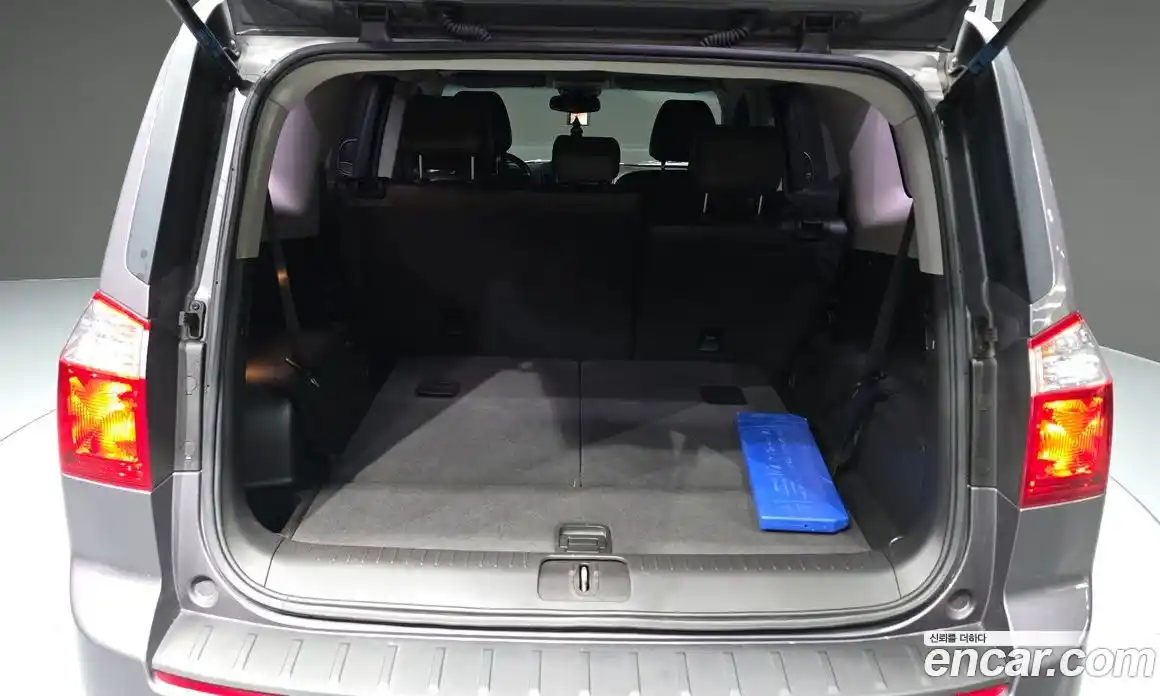 Chevrolet Orlando 2011 2.0 автомат (гидро), фото 20