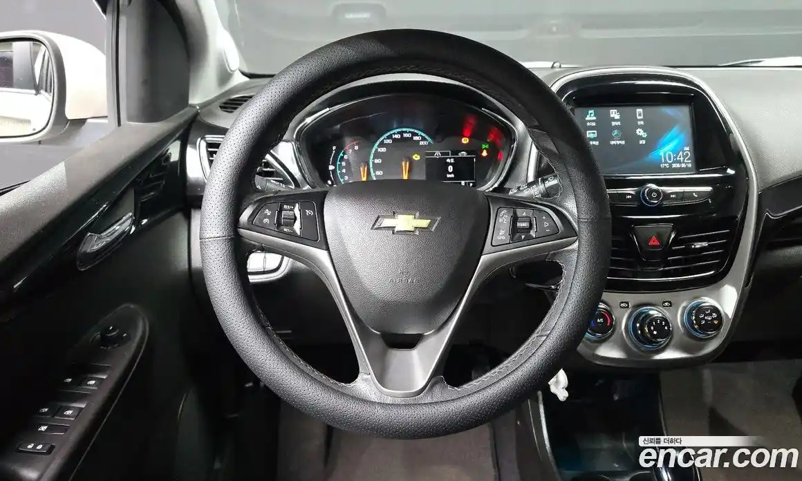 Chevrolet Spark 2017 1.0 автомат (гидро), фото 13