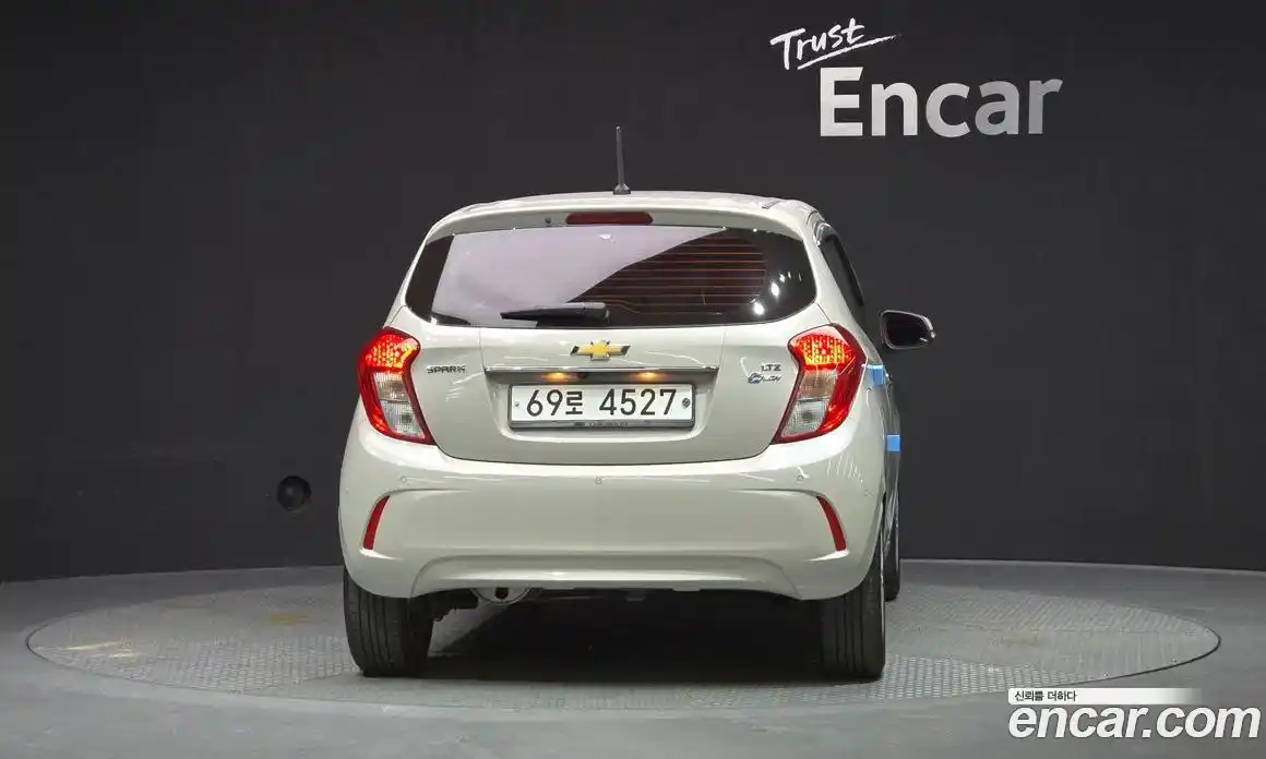 Chevrolet Spark 2017 1.0 автомат (гидро), фото 4