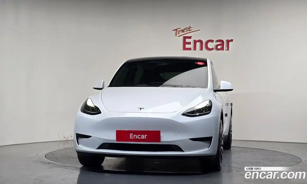 Tesla Model Y 2023 0.2 автомат (гидро), фото 3 Tesla Model Y 2023 0.2 автомат (гидро), фото 3