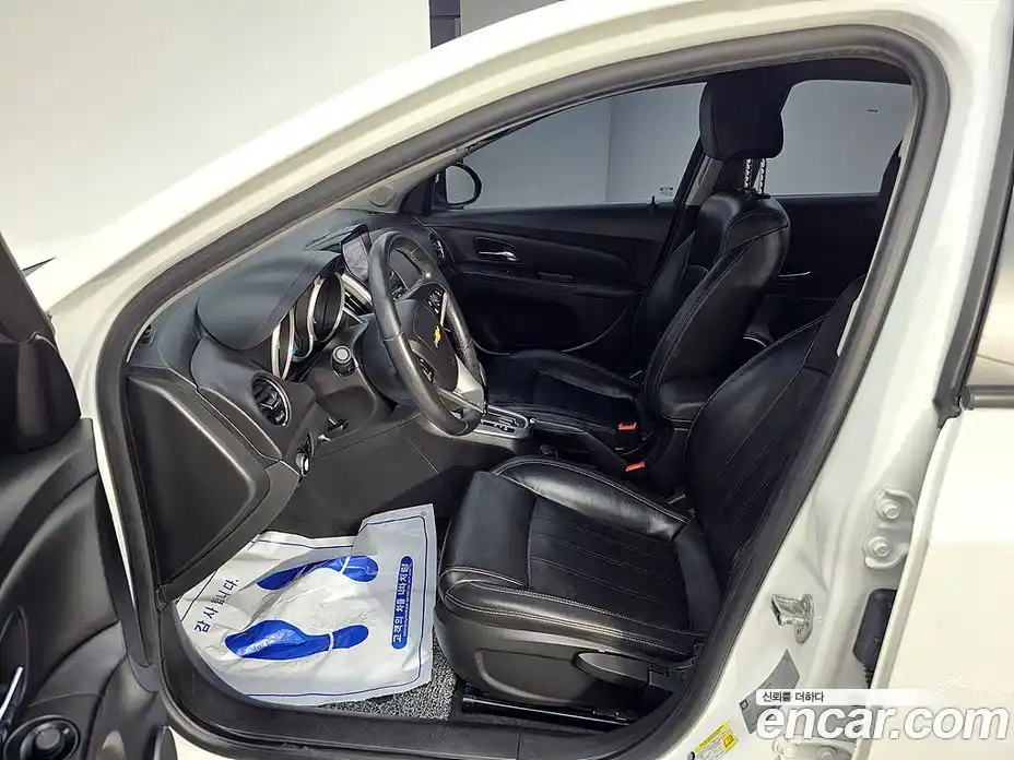 Chevrolet Cruze 2012 1.8 автомат (гидро), фото 8