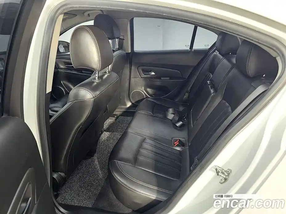Chevrolet Cruze 2012 1.8 автомат (гидро), фото 9