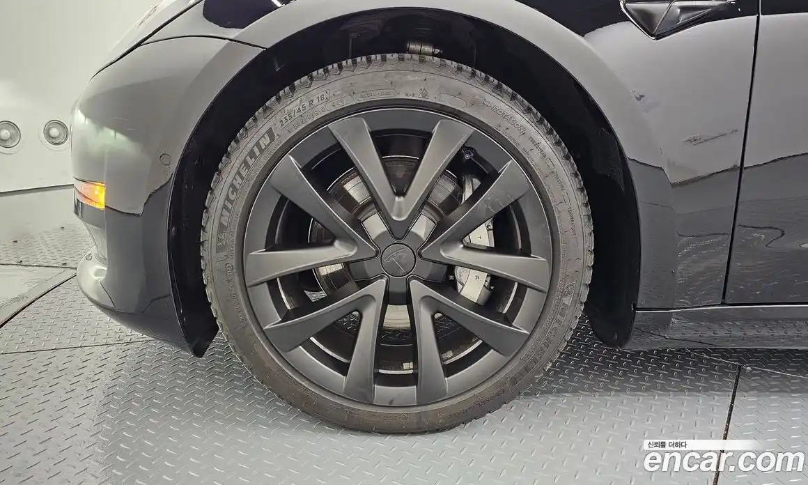 Tesla Model 3 2022 0.2 автомат (гидро), фото 5 Tesla Model 3 2022 0.2 автомат (гидро), фото 5