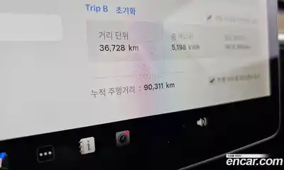Tesla Model 3 2022 0.2 автомат (гидро), миниатюра 8 Tesla Model 3 2022 0.2 автомат (гидро), миниатюра 8