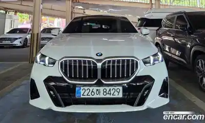 BMW 5 серия, 2025, 10 000 км