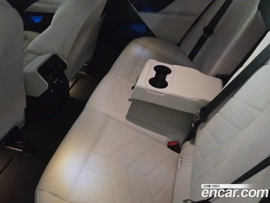 BMW 5 серия 2025 2.0 автомат (гидро), фото 14