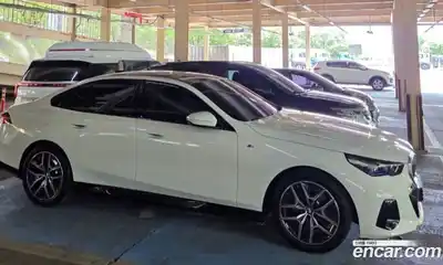BMW 5 серия 2025 2.0 автомат (гидро), миниатюра 2