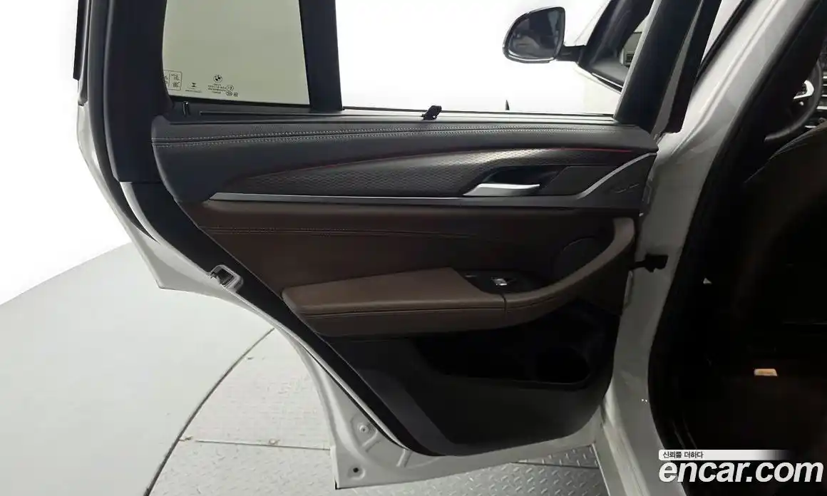 BMW X3 2024 2.0 автомат (гидро), фото 15