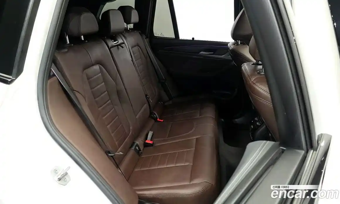 BMW X3 2024 2.0 автомат (гидро), фото 17