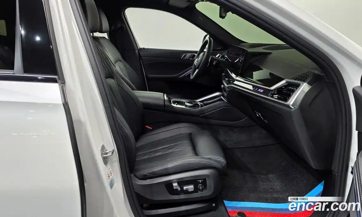 BMW X6 2023 3.0 автомат (гидро), фото 17