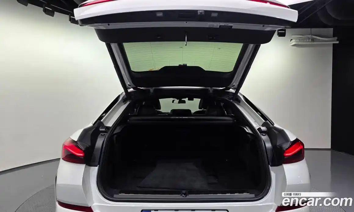 BMW X6 2023 3.0 автомат (гидро), фото 26