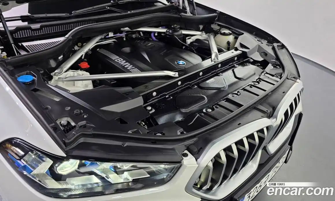 BMW X6 2023 3.0 автомат (гидро), фото 6