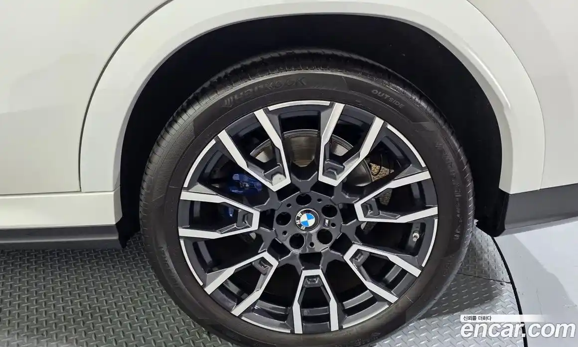 BMW X6 2023 3.0 автомат (гидро), фото 7