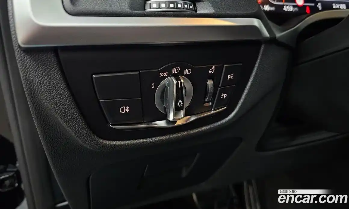 BMW X4 2024 2.0 автомат (гидро), фото 27