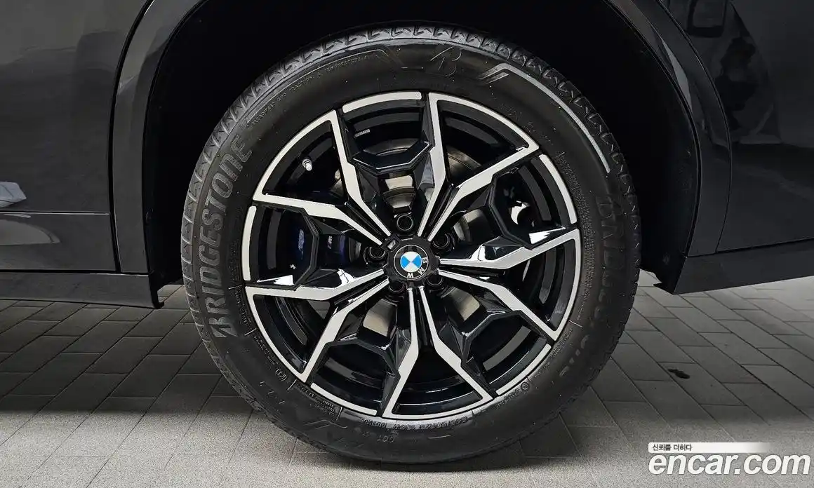 BMW X4 2024 2.0 автомат (гидро), фото 7