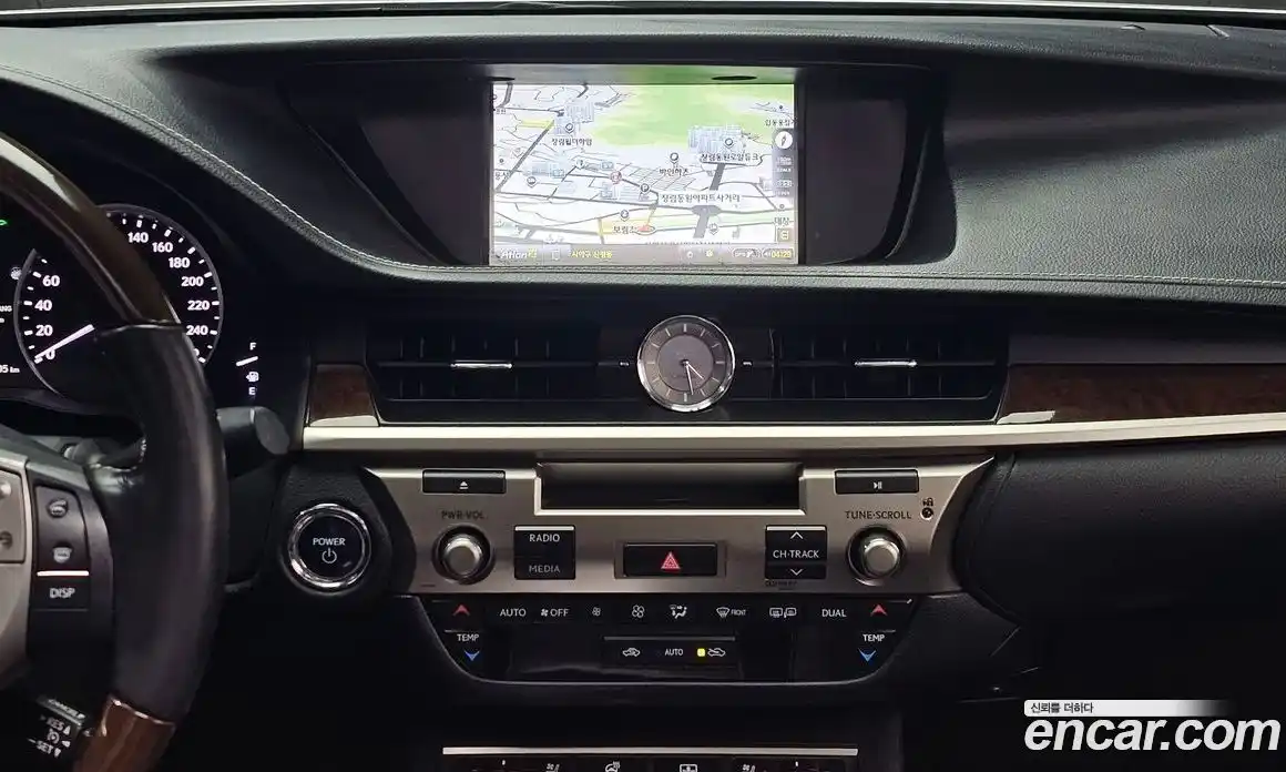 Lexus ES 2013 2.5 автомат (гидро), фото 14 Lexus ES 2013 2.5 автомат (гидро), фото 14