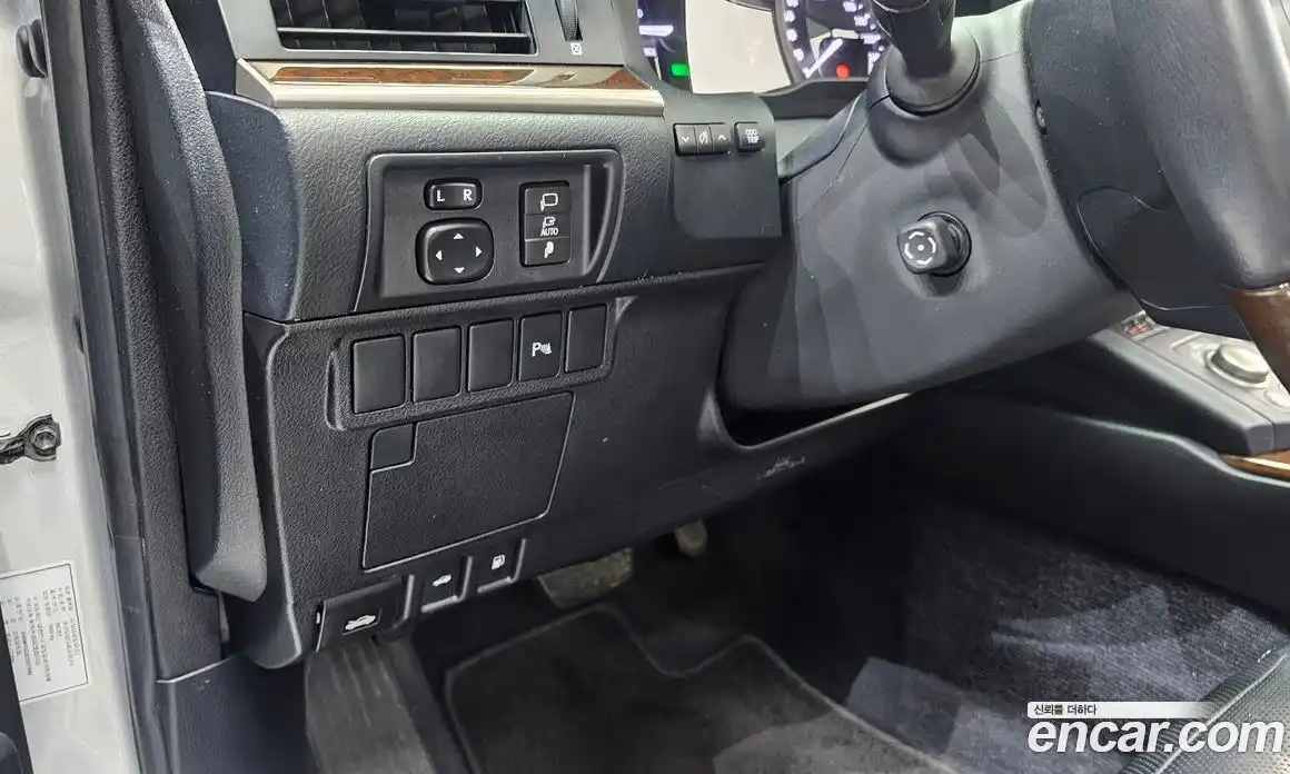 Lexus ES 2013 2.5 автомат (гидро), фото 17 Lexus ES 2013 2.5 автомат (гидро), фото 17