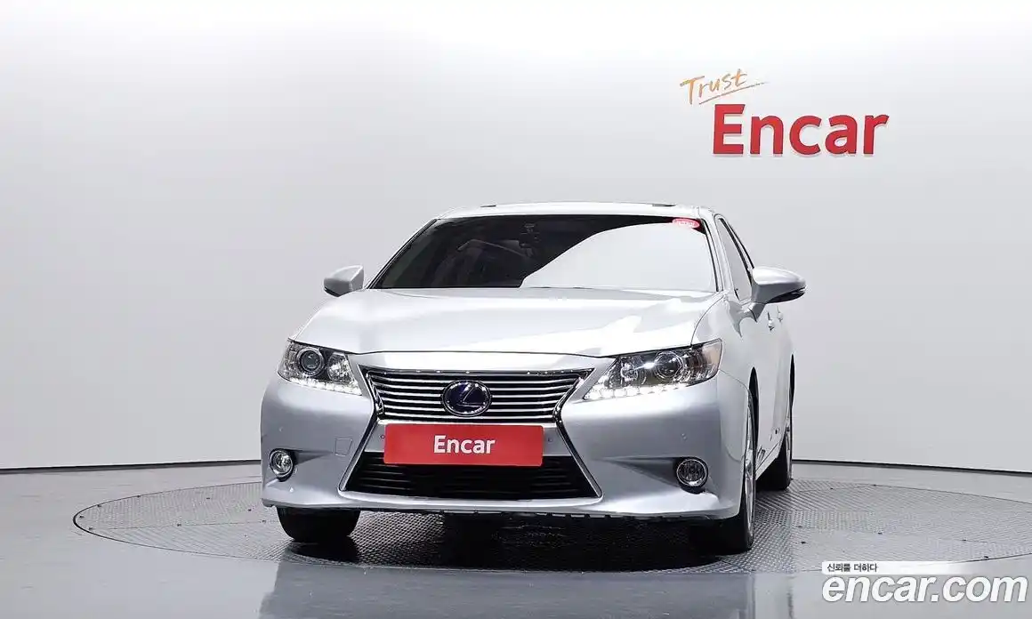 Lexus ES 2013 2.5 автомат (гидро), фото 3 Lexus ES 2013 2.5 автомат (гидро), фото 3