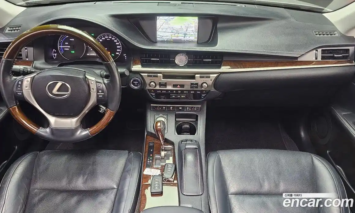 Lexus ES 2013 2.5 автомат (гидро), фото 7 Lexus ES 2013 2.5 автомат (гидро), фото 7