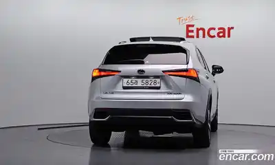 Lexus NX 2018 2.5 автомат (гидро), миниатюра 4 Lexus NX 2018 2.5 автомат (гидро), миниатюра 4