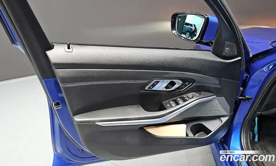 BMW 3 серия 2019 2.0 автомат (гидро), фото 14