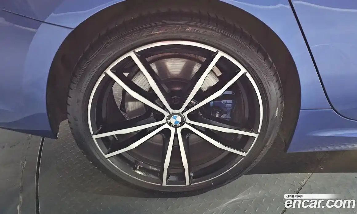 BMW 3 серия 2019 2.0 автомат (гидро), фото 5