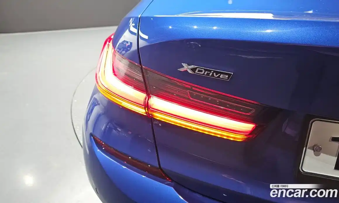 BMW 3 серия 2019 2.0 автомат (гидро), фото 9