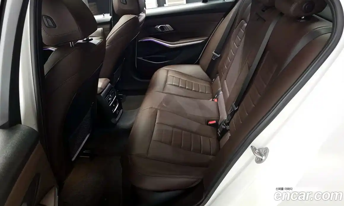 BMW 3 серия 2021 2.0 автомат (гидро), фото 18