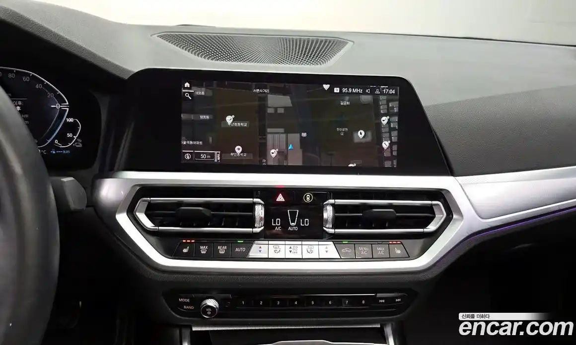 BMW 3 серия 2021 2.0 автомат (гидро), фото 20