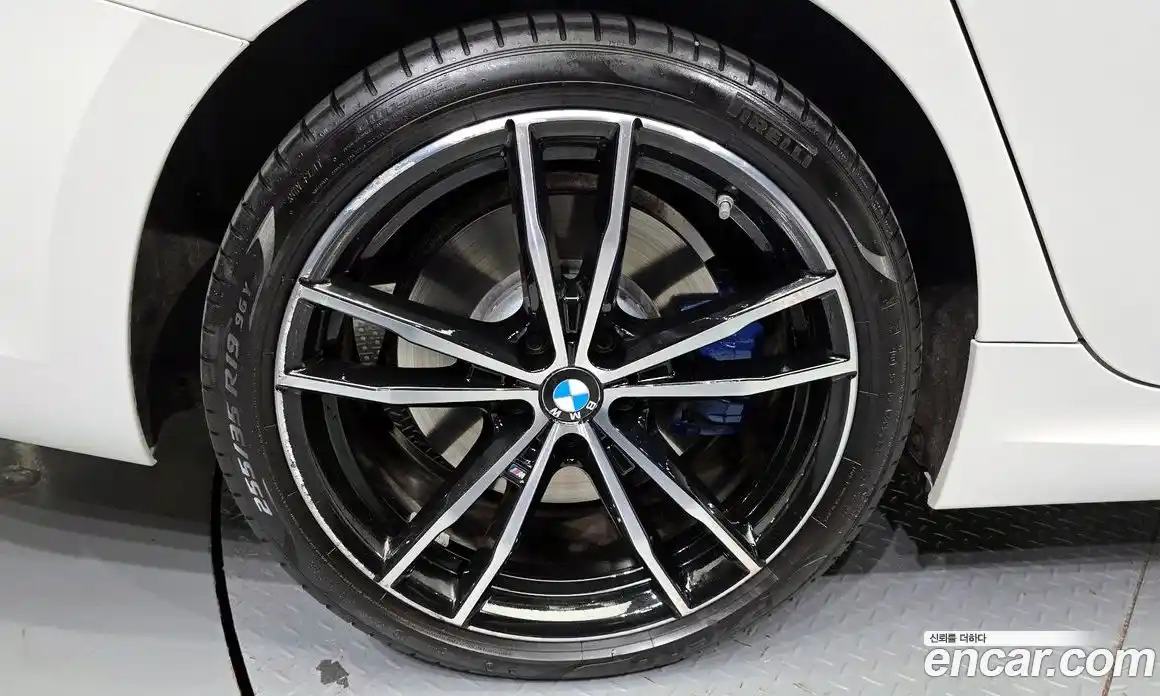 BMW 3 серия 2021 2.0 автомат (гидро), фото 5