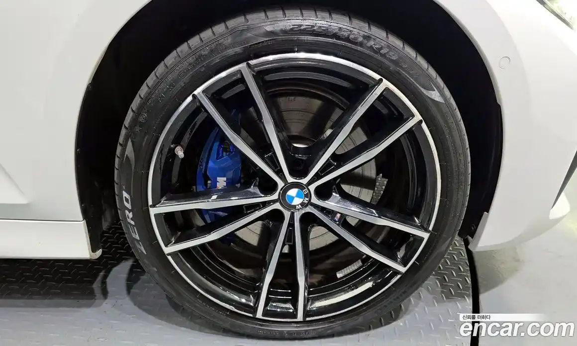 BMW 3 серия 2021 2.0 автомат (гидро), фото 7