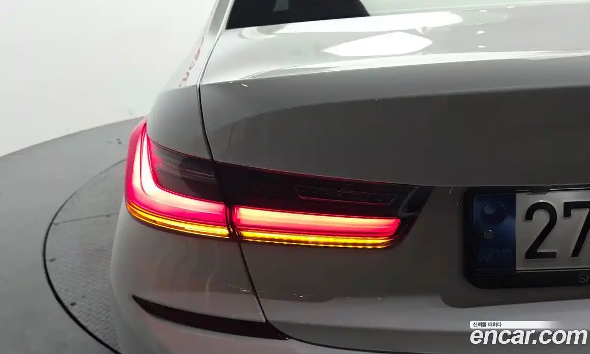 BMW 3 серия 2021 2.0 автомат (гидро), фото 9