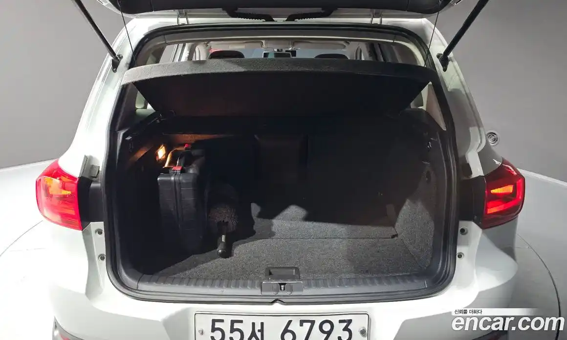 Volkswagen Tiguan 2015 2.0 автомат (гидро), фото 20