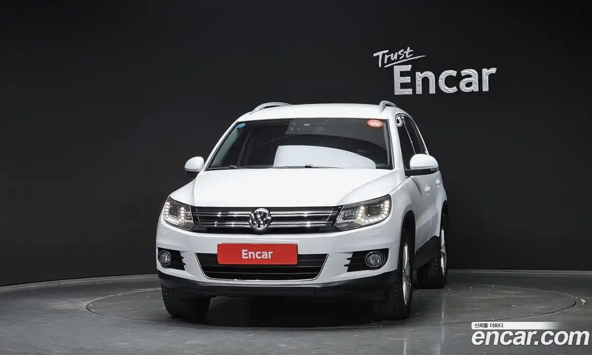 Volkswagen Tiguan 2015 2.0 автомат (гидро), фото 3