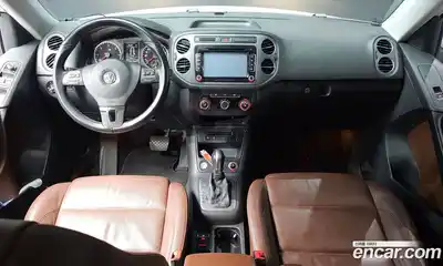 Volkswagen Tiguan 2015 2.0 автомат (гидро), миниатюра 7