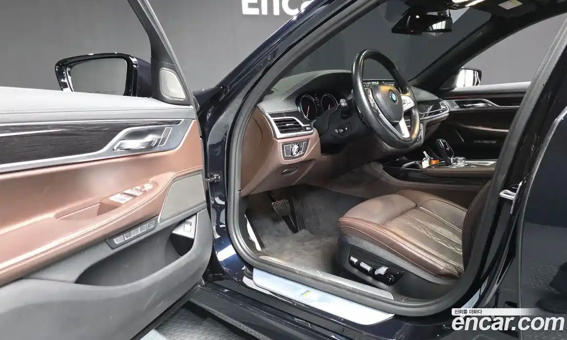 BMW 7 серия 2017 3.0 автомат (гидро), фото 13