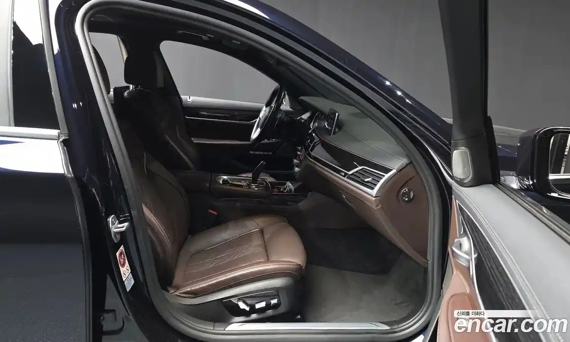 BMW 7 серия 2017 3.0 автомат (гидро), фото 17