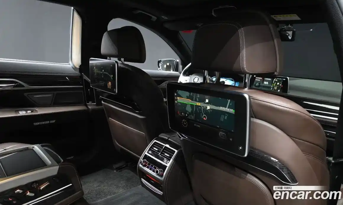 BMW 7 серия 2017 3.0 автомат (гидро), фото 28