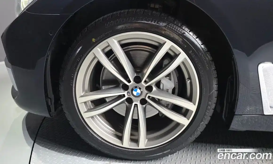 BMW 7 серия 2017 3.0 автомат (гидро), фото 5