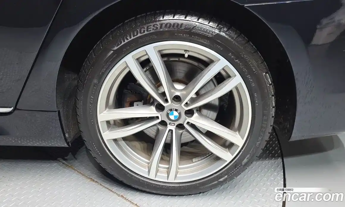 BMW 7 серия 2017 3.0 автомат (гидро), фото 7