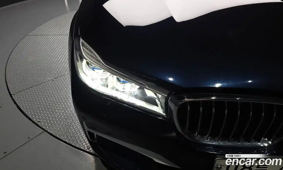 BMW 7 серия 2017 3.0 автомат (гидро), фото 8