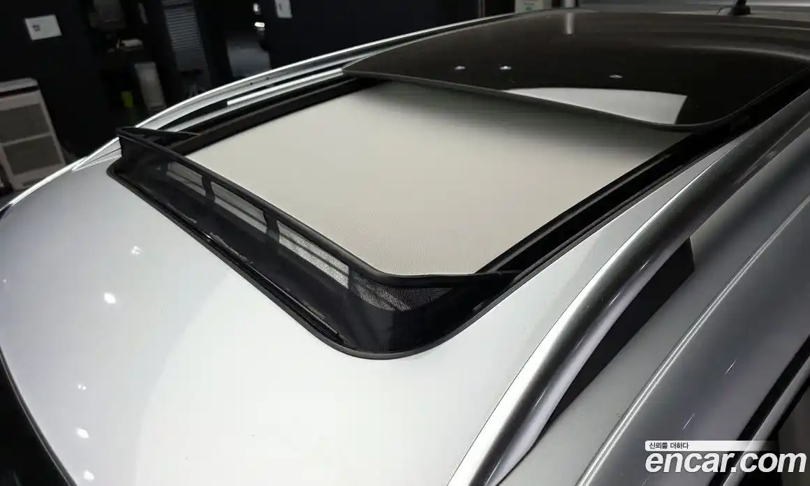 Volkswagen Tiguan 2012 2.0 автомат (гидро), фото 18